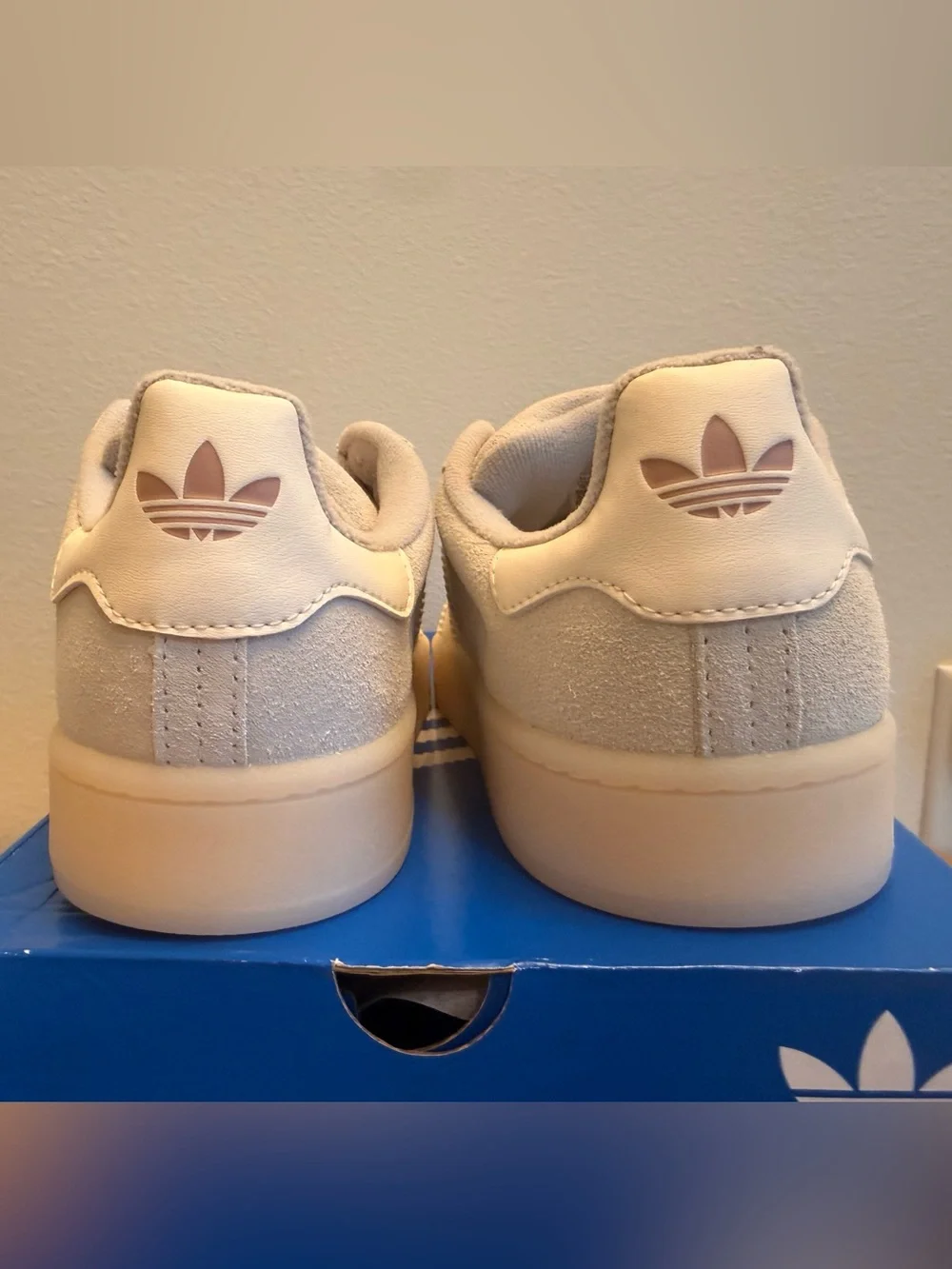 adidas Campus 00s W Cream/Off-White Suede Sneakers Size 9
